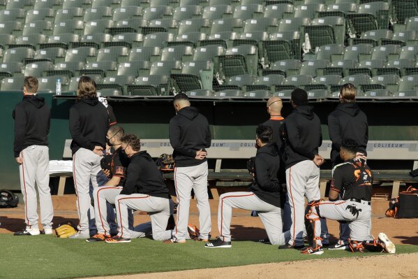 Mlb kneeling shop